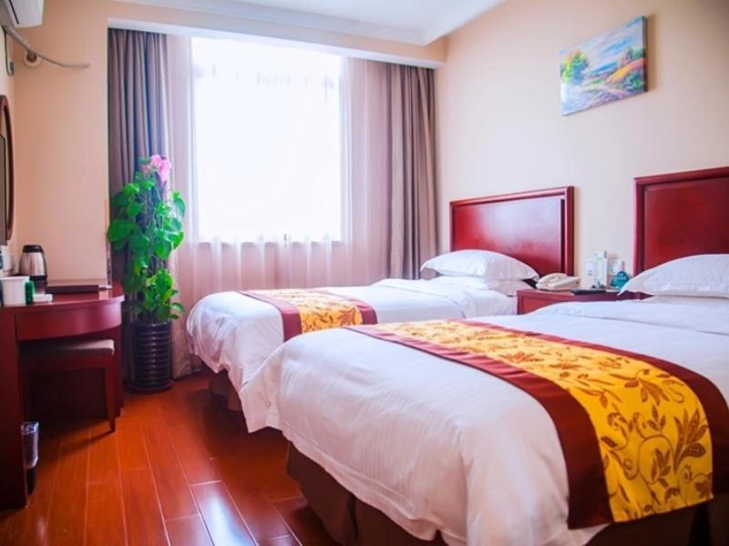 Hotel Greentree Minhang District Pujiang Town Jiangyue Road Metro Station 3*